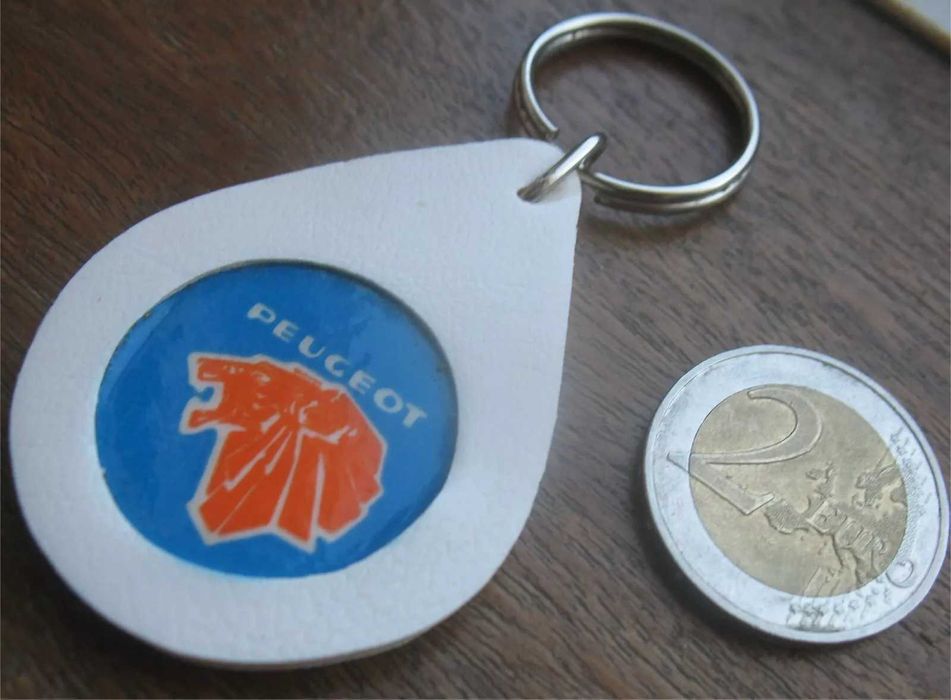 Porta-Chaves - Peugeot (símbolo clássico similar ao actual) - 2