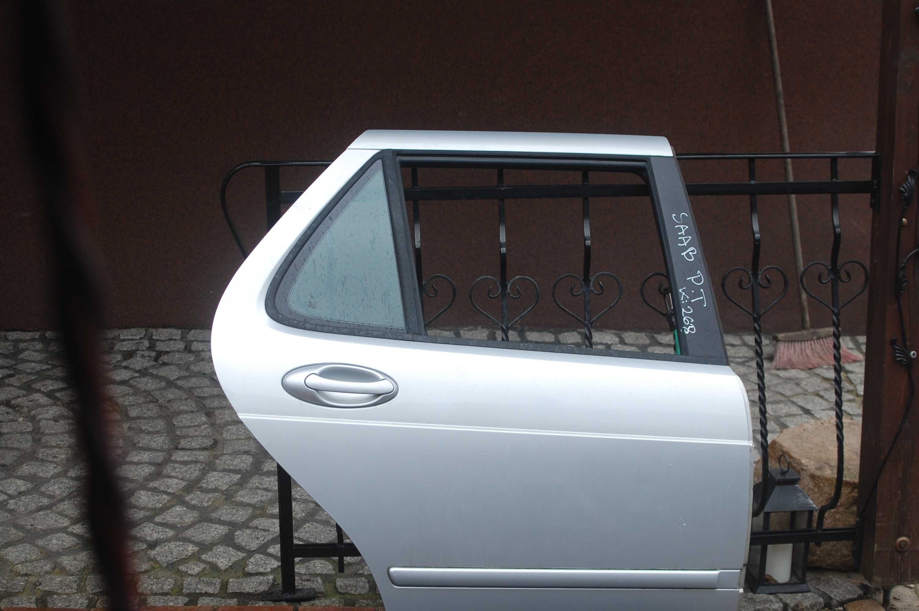 Drzwi prawy tył Saab 95 lift kombi
