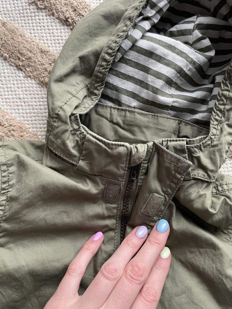 Kurtka dla chłopca H&M rozmiar 80, kolor khaki