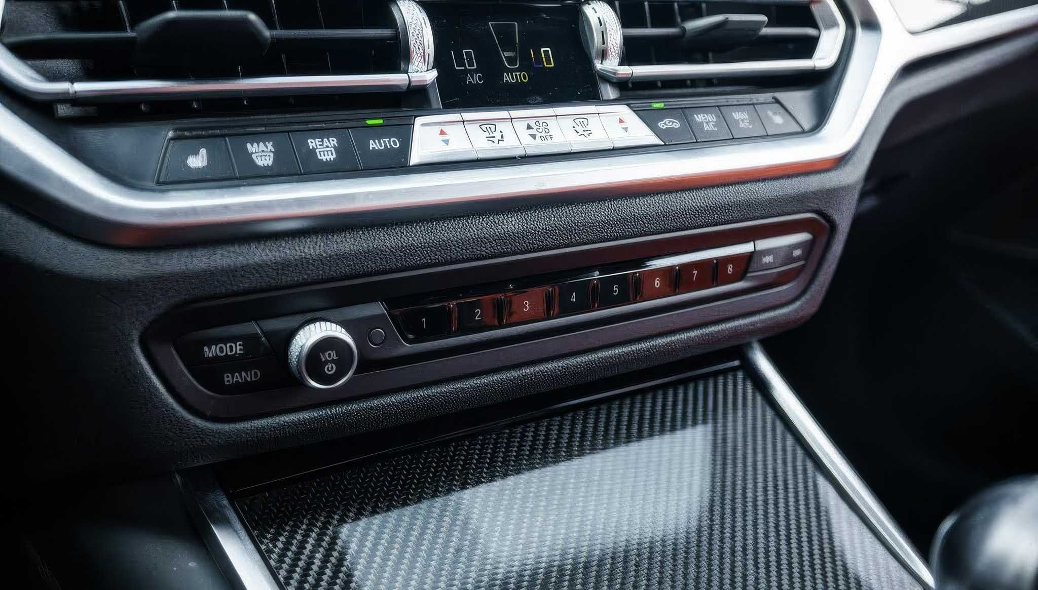 BMW M3      2021