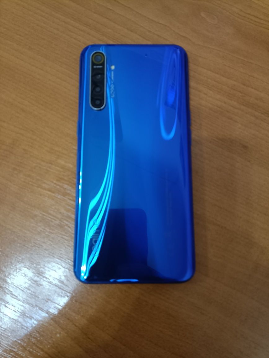 Продам Realme XT 8/256