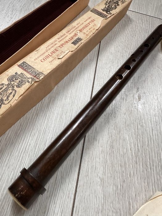 Сопилка деревяная новая  в коробке