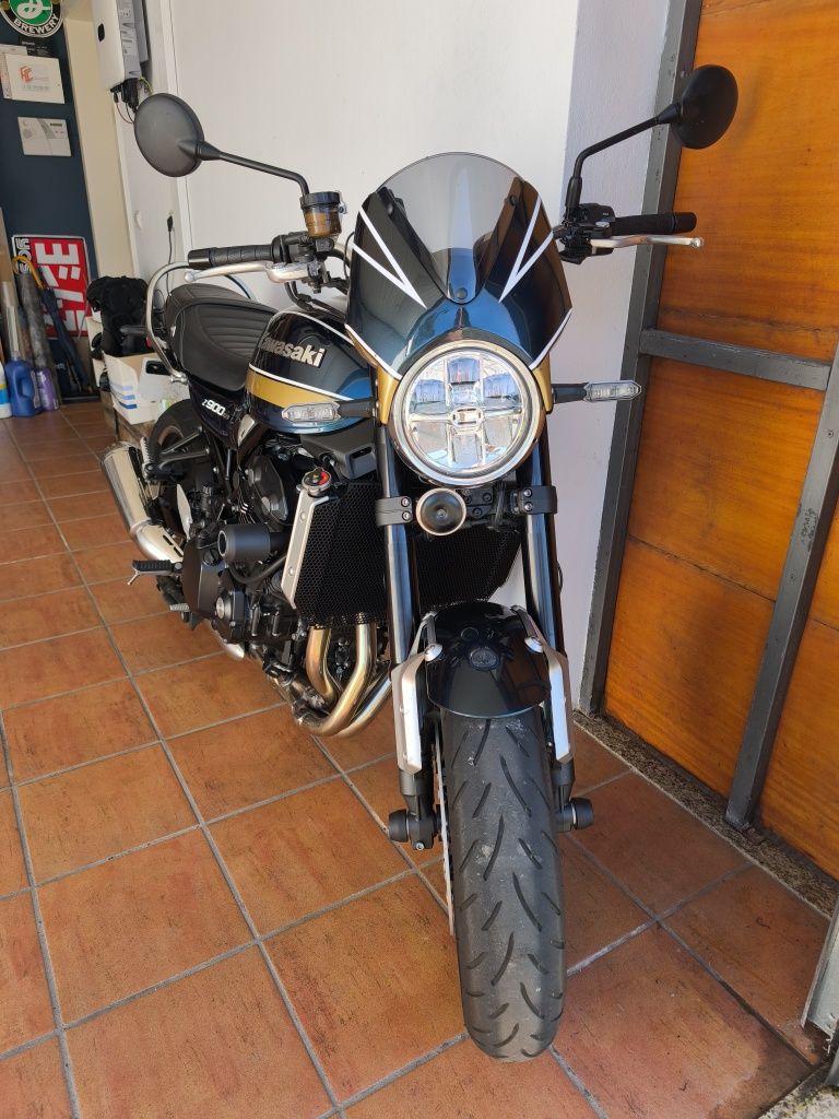 Kawasaki Z 900 RS 4000Kms