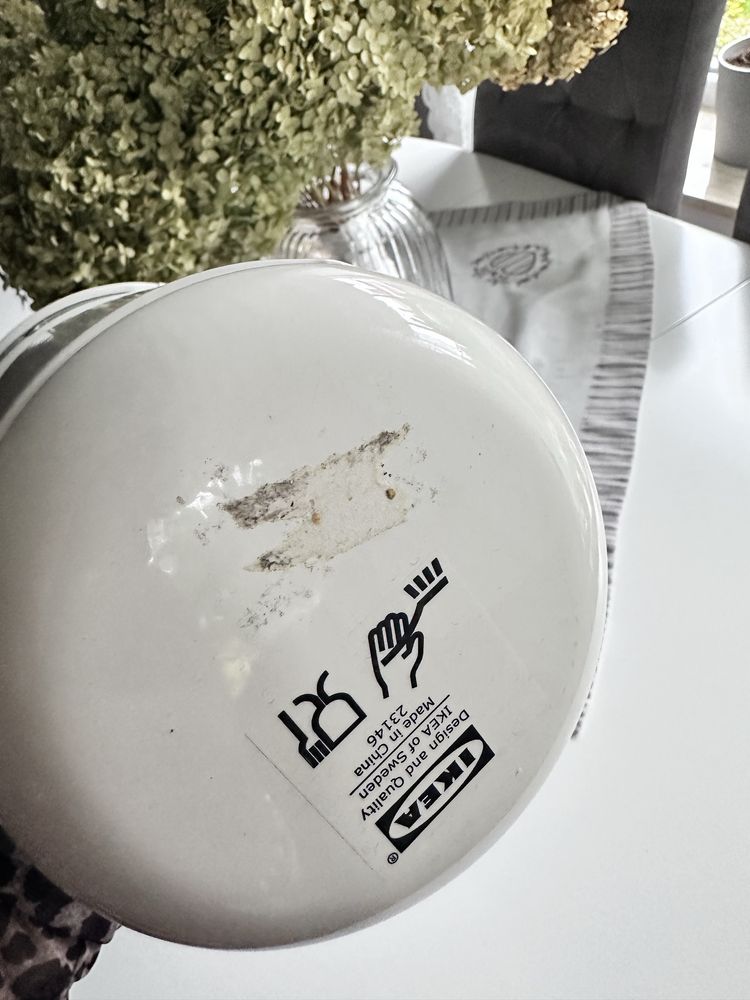 Polemnik Ikea na szampana alkohol