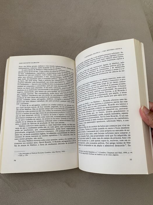 A Economia Política: Uma História Crítica, de John Kenneth Galbraith