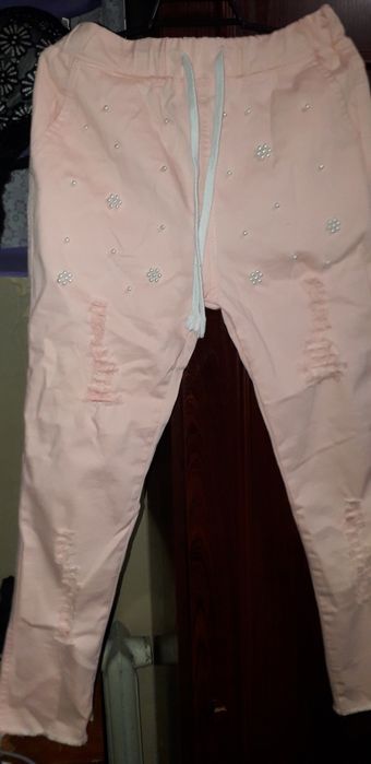 Продам новые джинсы