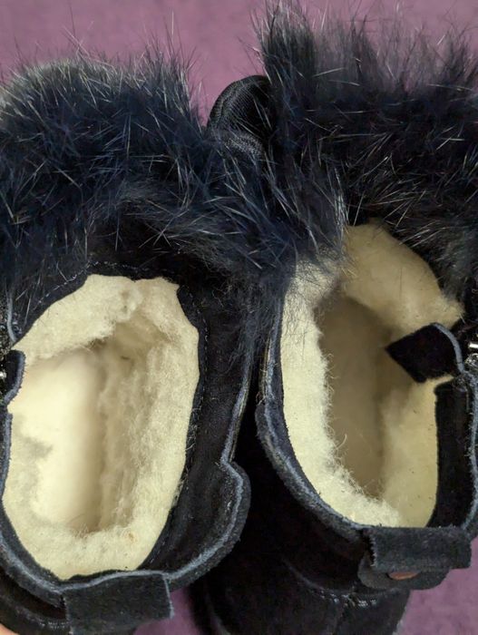 Зимние ботинки,зимові черевики,уггі для дівчинки