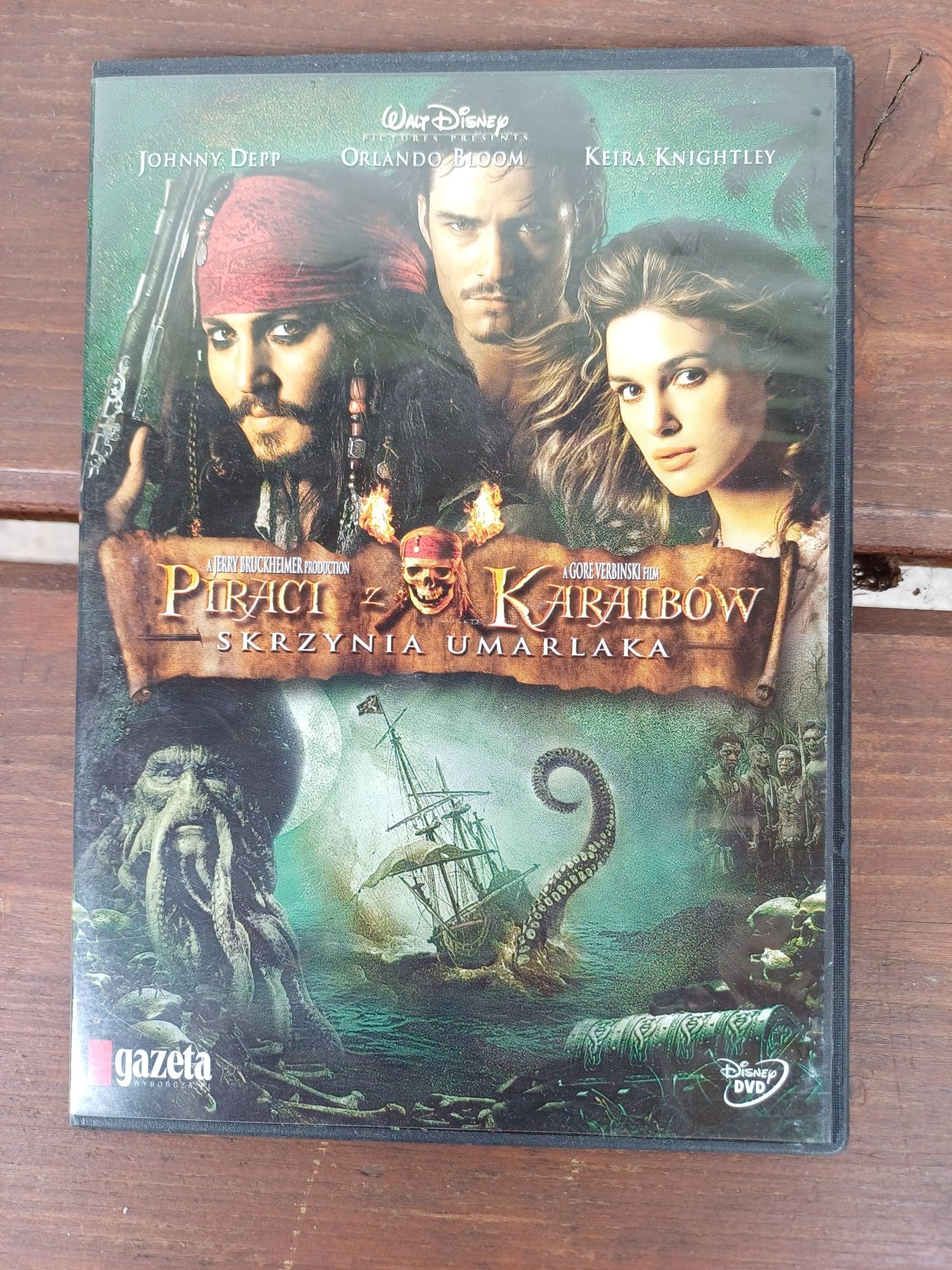 Piraci z Karaibów: Skrzynia umarlaka. Film DVD