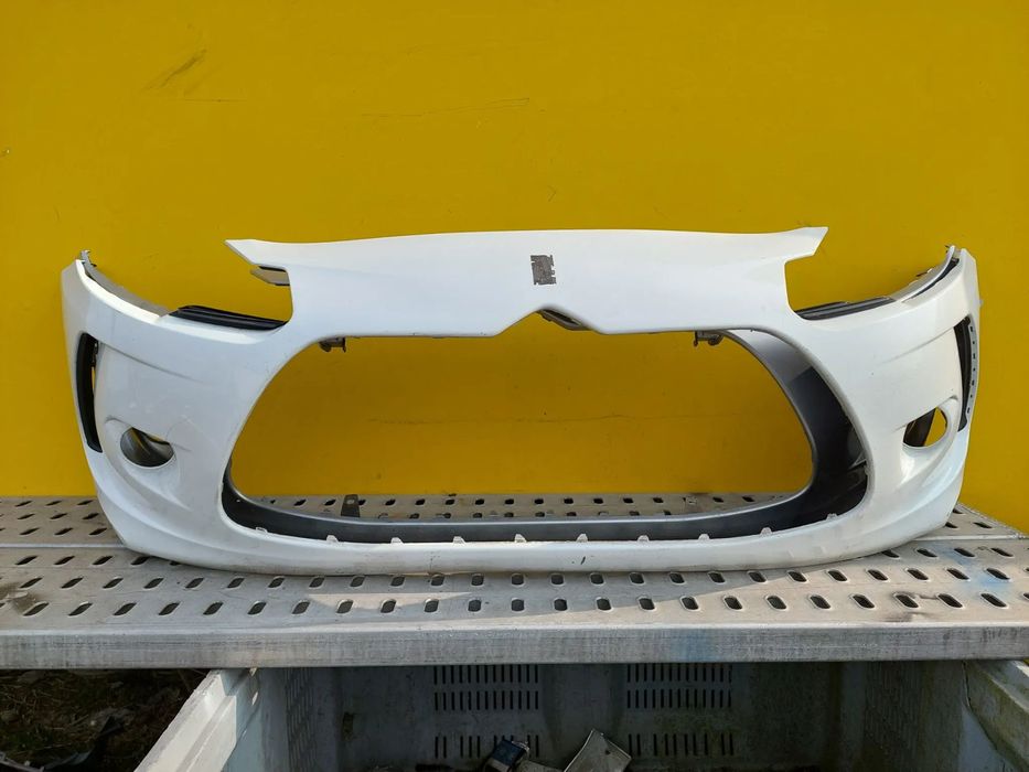 CITROEN DS3  Zerzak przód przedni