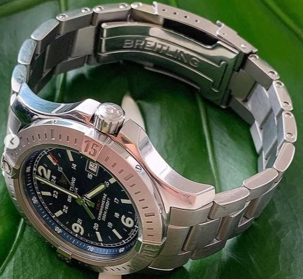 Крупный Breitling Colt 44 mm