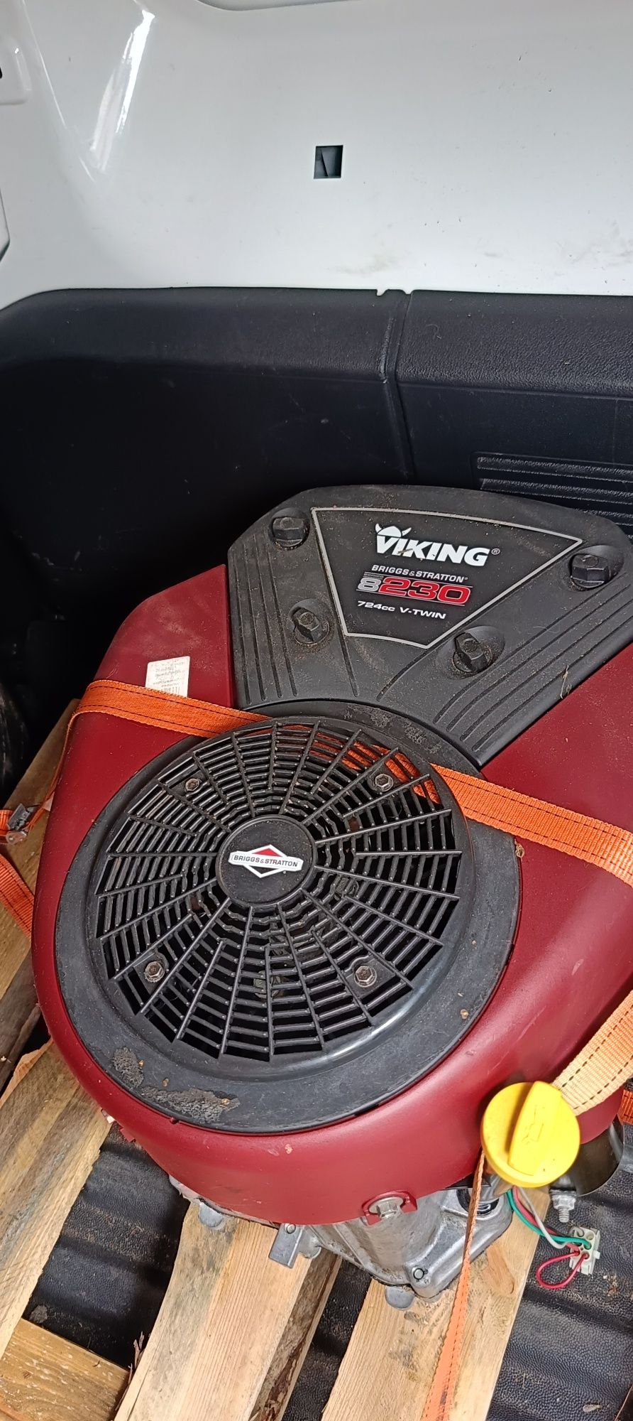 Silnik do kosiarki Viking po remoncie Briggs 8230 poj. 724 cc