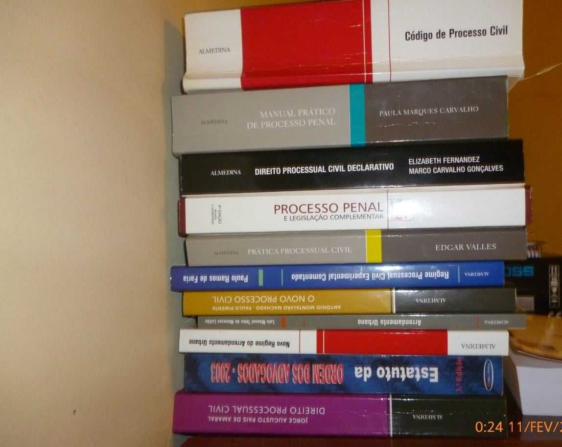 Livros de direito - Vendo ou troco por clássicos da literatura