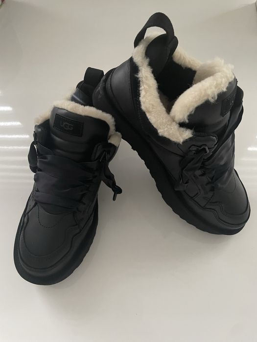 Нові зимові кросівки Ugg, розмір 40, натуральна шкіра, оригінал.