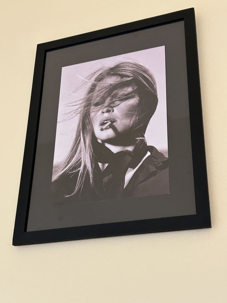 Oprawiony druk cyfrowy Brigitte Bardot