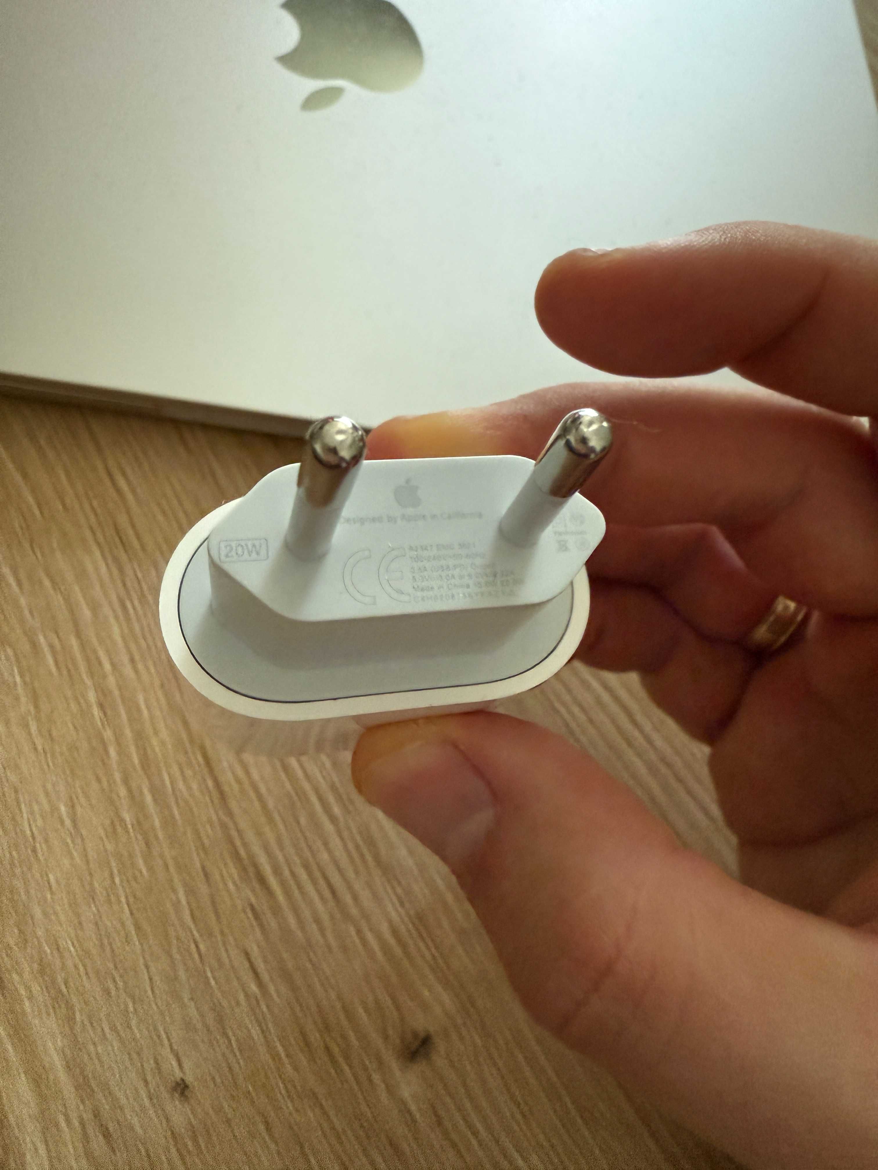 Oryginalny nowy adapter zasilacz ładowarka kostka Apple iPhone 20W