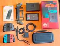 Konsola Nintendo Swich + dodatki na zdjęciach