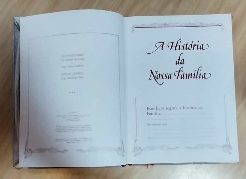 Livro antigo A história da nossa família