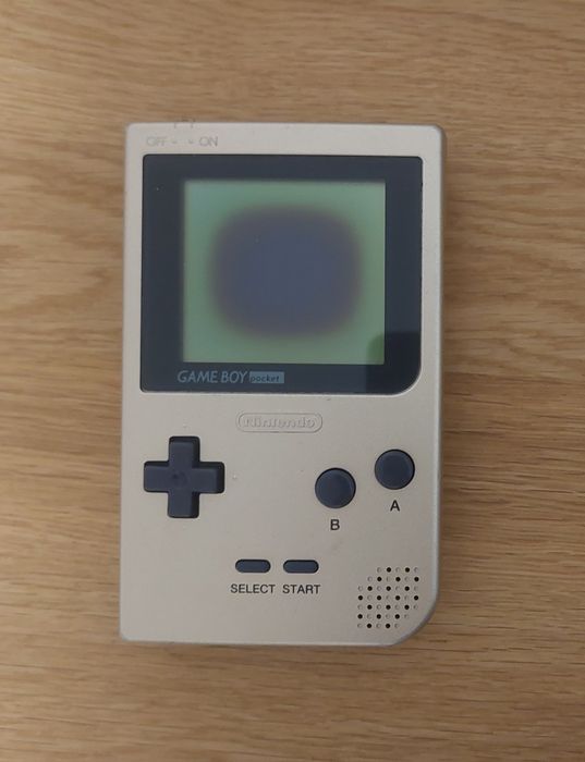 Gameboy pocket dourado