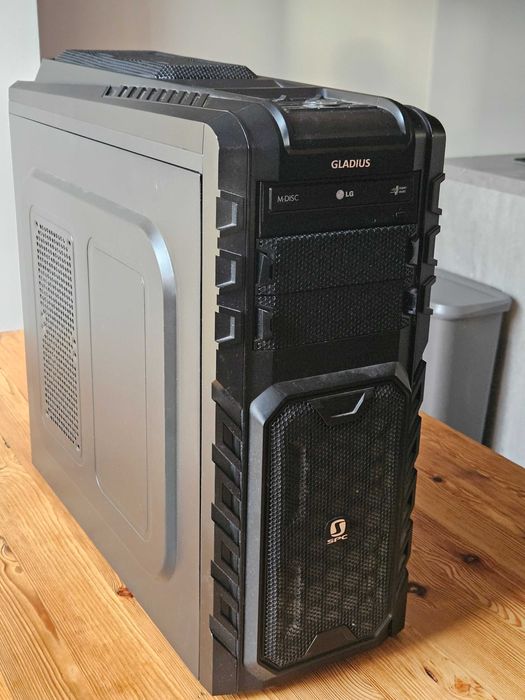 Komputer i5 4690K, płyta Gigabyte Z97X, 16 GB RAM, 640 GB ssd, win 10