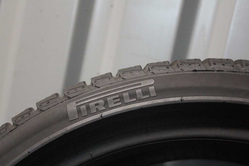 225/40/18 Pirelli Sottozero 3 225/40 R18 92V XL AO A0