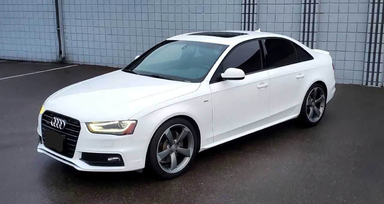 Audi A4 2.0T Premium Plus Quattro S-Line