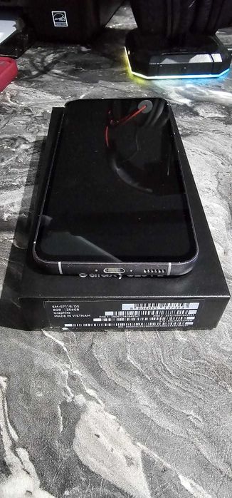 Samsung Galaxy S23 FE 5G 8/256GB na gwarancji