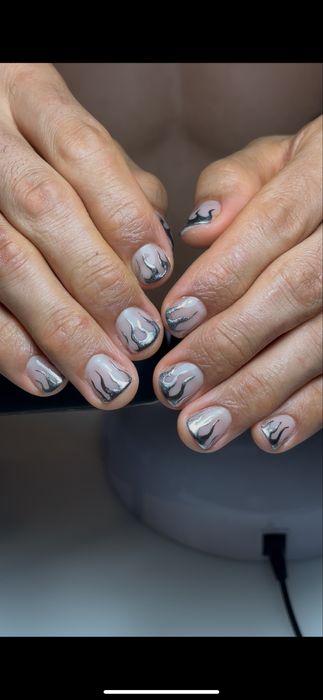 Serviço unhas em gel, verniz gel e mais