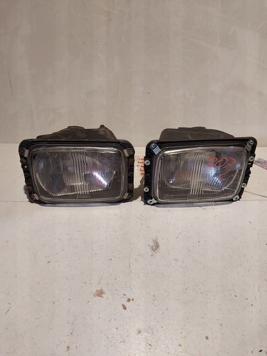 Mercedes 207 lampa przednia prawa lewa reflektor prawy lewy