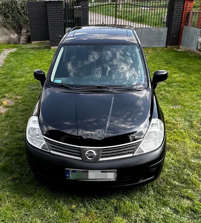 Nissan Tiida 2008 r. 1,8 l  wzbogacona wersja