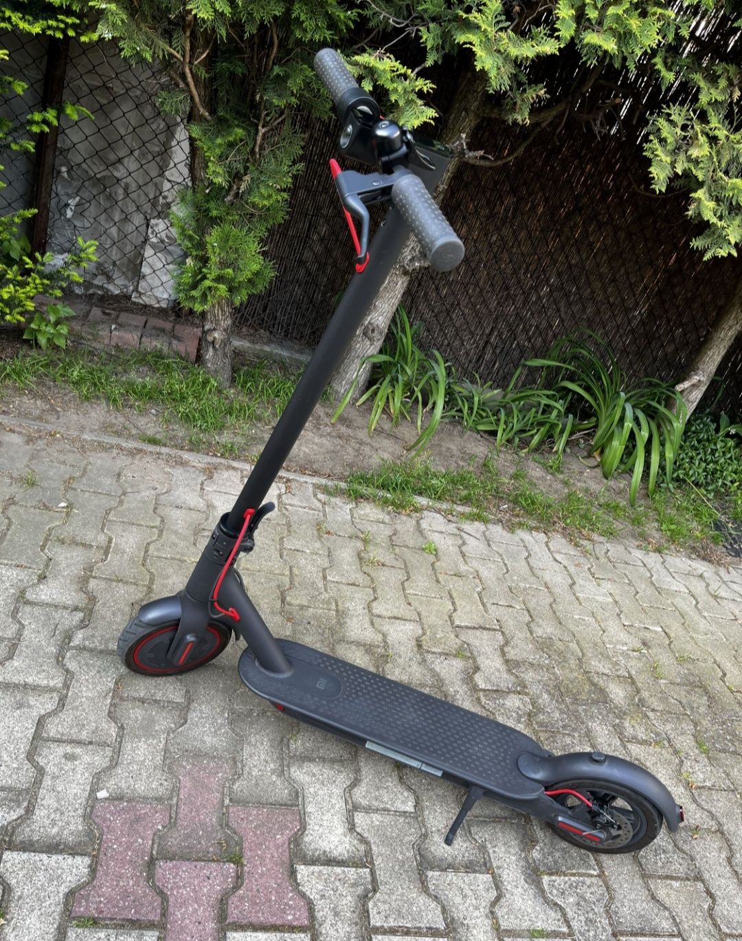 Hulajnoga Xiaomi M365 PRO 300W lepsza niż Mi Electric Scooter 3