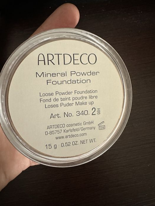 Пудра Artdeco нова
