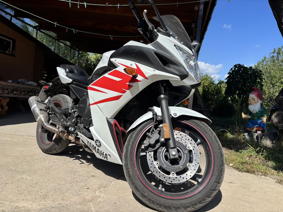 YAMAHA FZ6R 600 куб Срочно