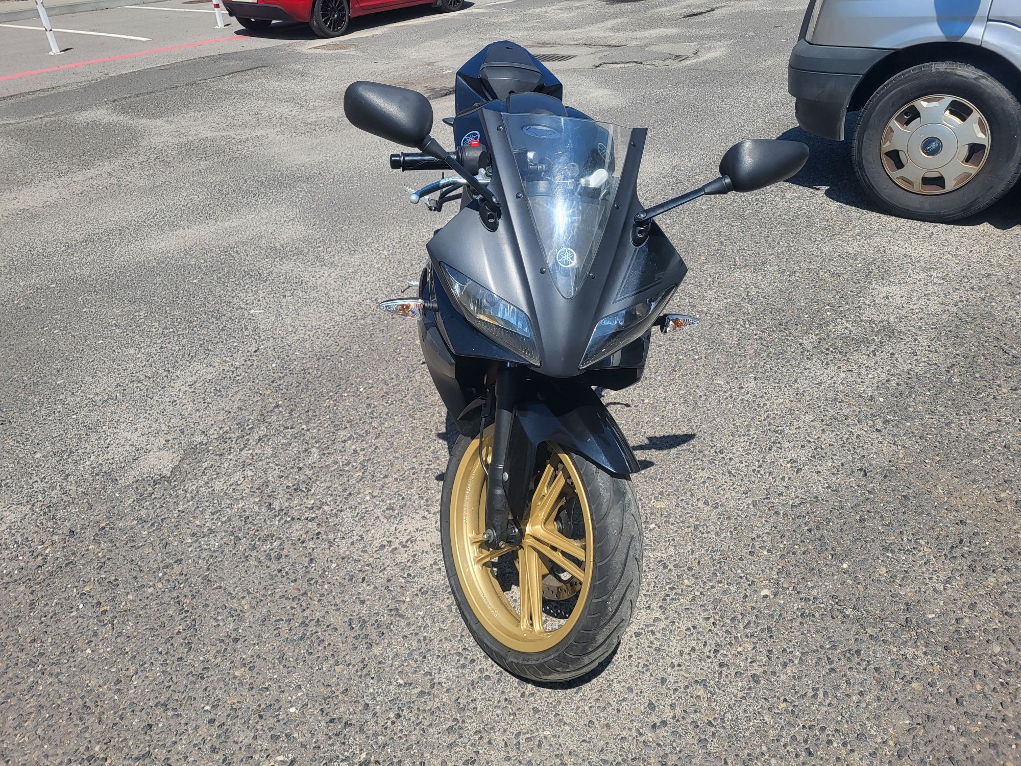 Yamaha YZF - R 125