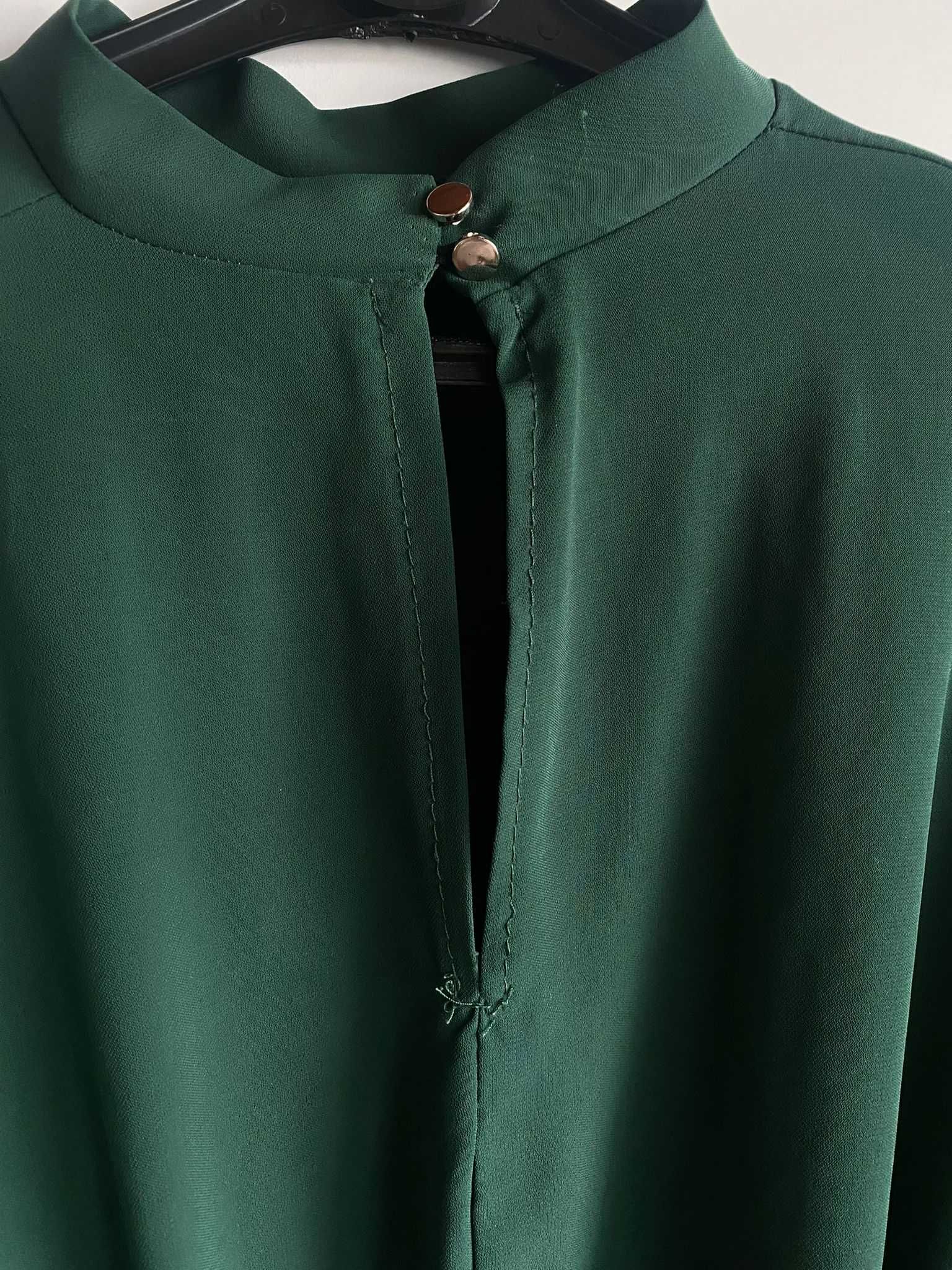 Blusa verde curta