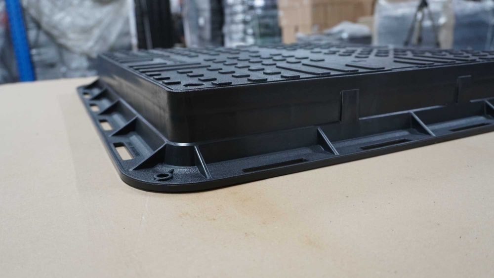 Właz ogrodowy, właz tworzywo sztuczne A15 Czarny