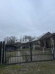Продаж заміського будинку на першій лінії від соснового лісу