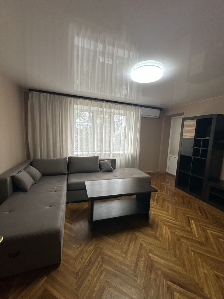 Затишна 3хк квартира , всі кімнати окремі