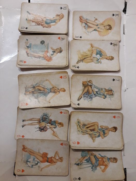 Карты игральные ГДР женщины