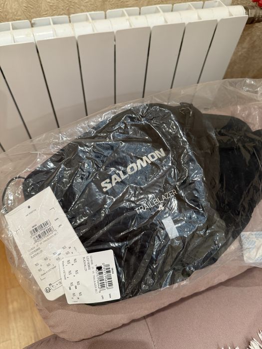 Нова запакована поясна сумка Salomon Trailblazer