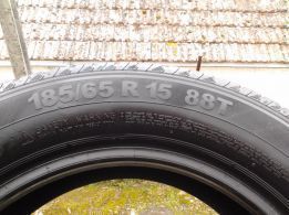 Pneu continental 185/65 R15