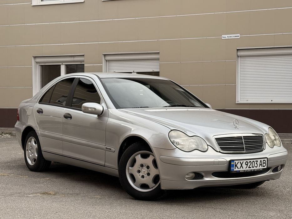 Продам Mersedes c180 w203 2001 року