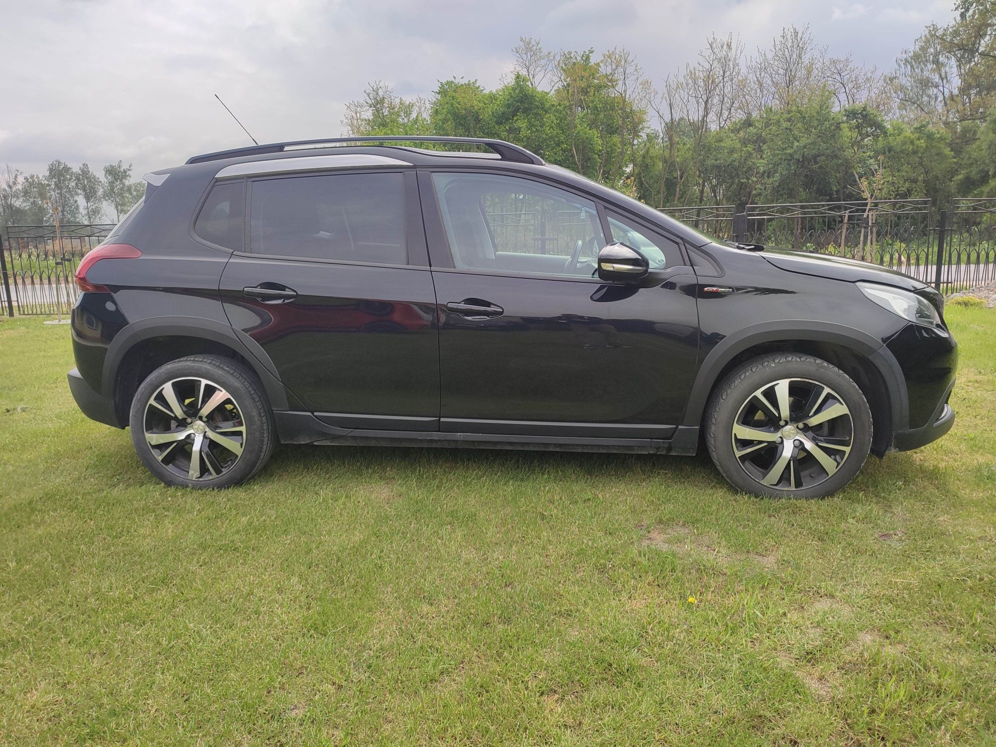 Peugeot 2008 GT Line 1.6 BlueHDI