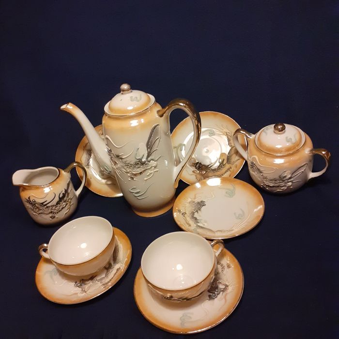 Serviço de café em porcelana