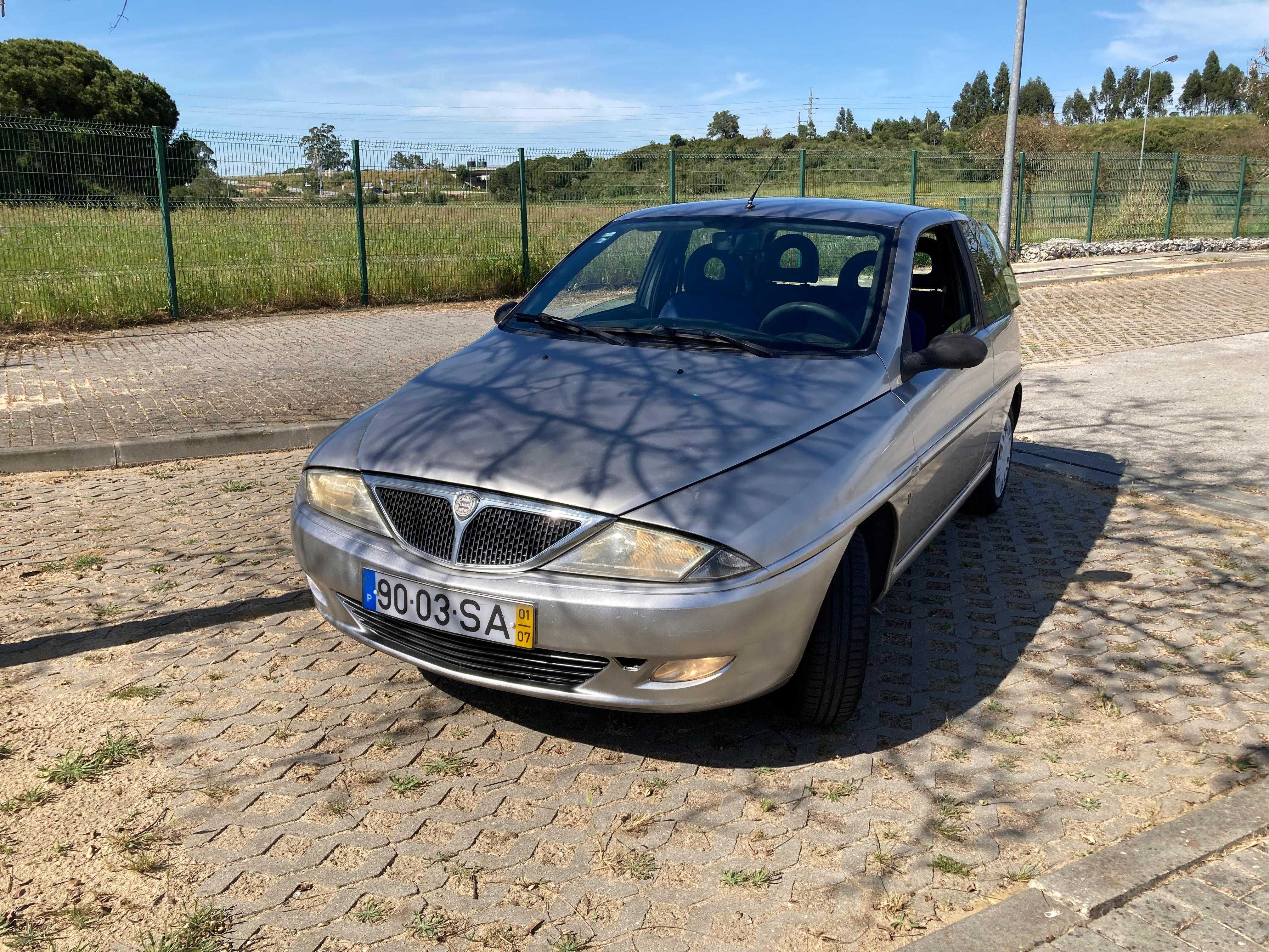 Lancia Y LS julho 2001