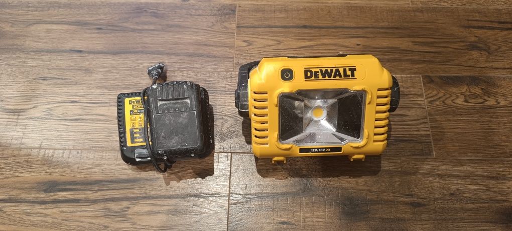 Lampa DeWalt dcl077  Aku