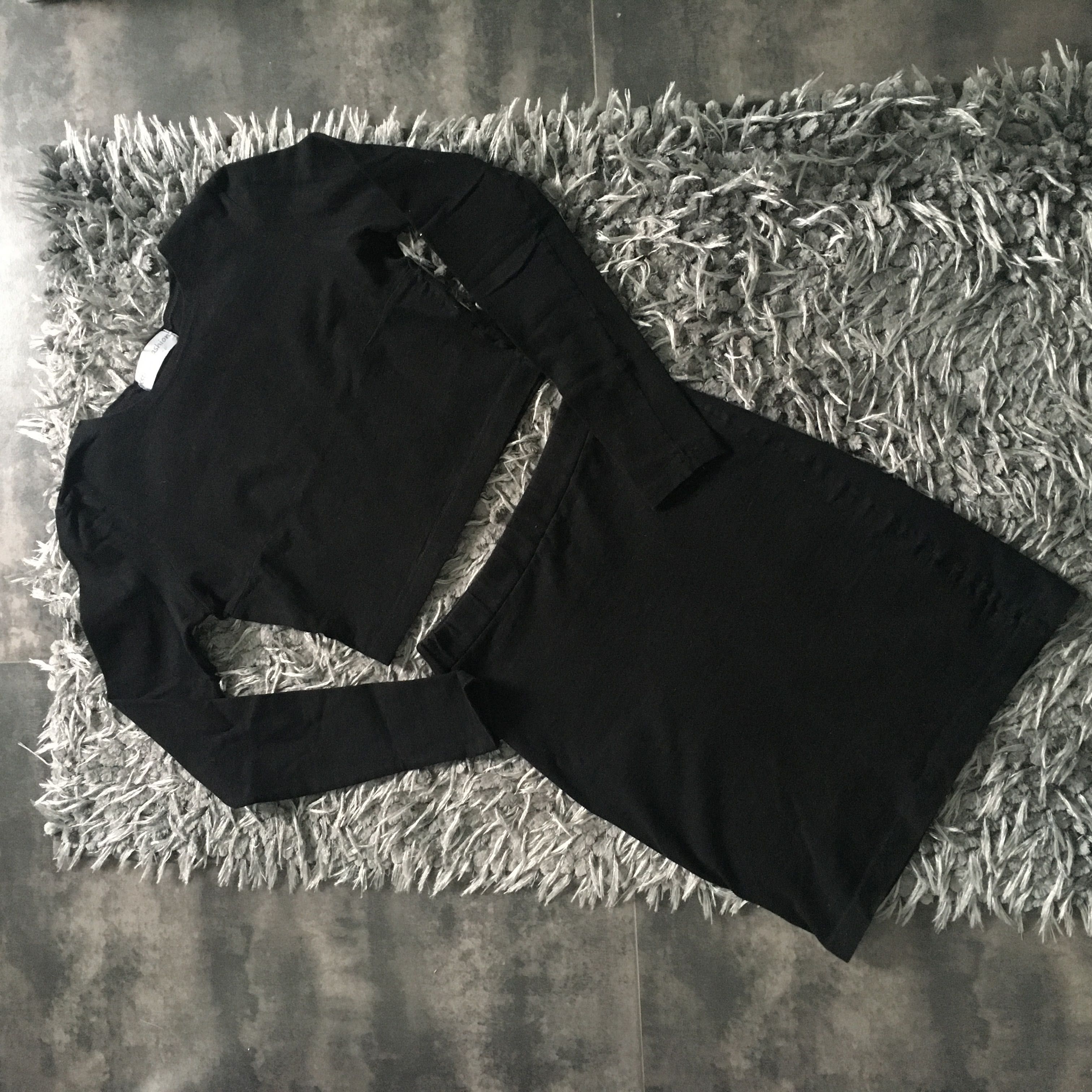 Czarny Komplet obcisła spódnica + crop top z długim rękawem XS