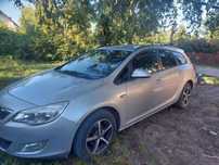 Opel Astra J 1.4 Turbo 2011 r. kombi