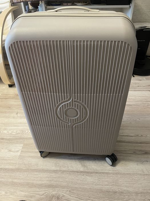 Валіза нова поліпропілен на 20 кг