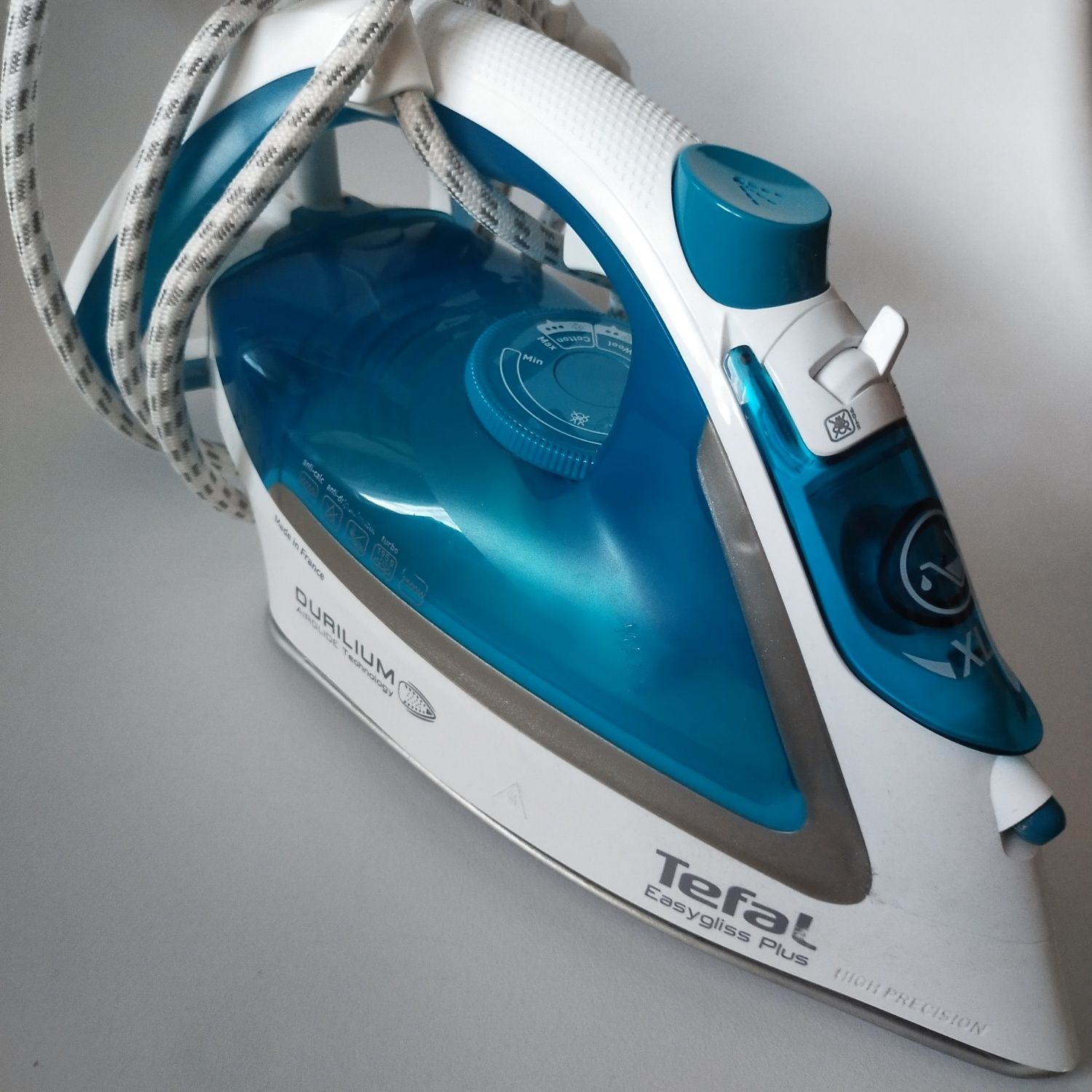 Żelazko Tefal Easygliss Plus.