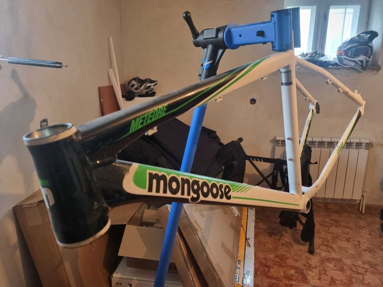 Рама велосипедна Mongoose Meteore 27.5 L з документами